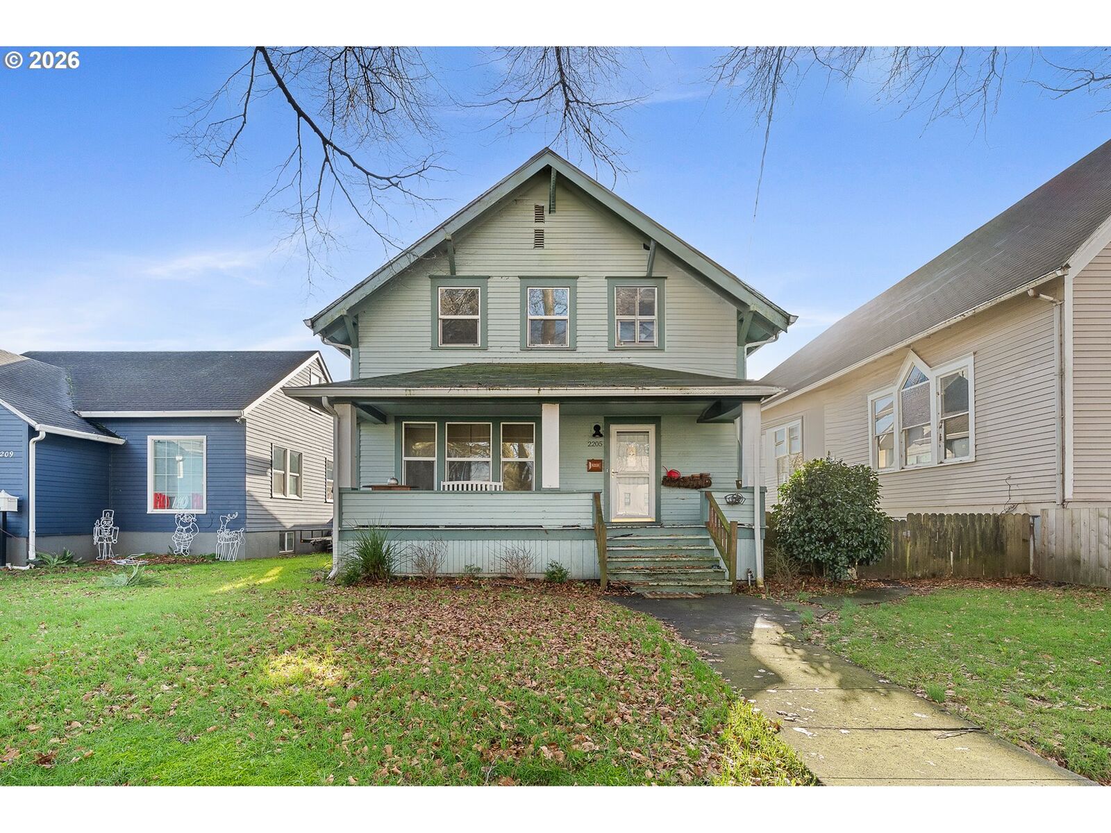 Property Photo:  2205 5th St  OR 97141 