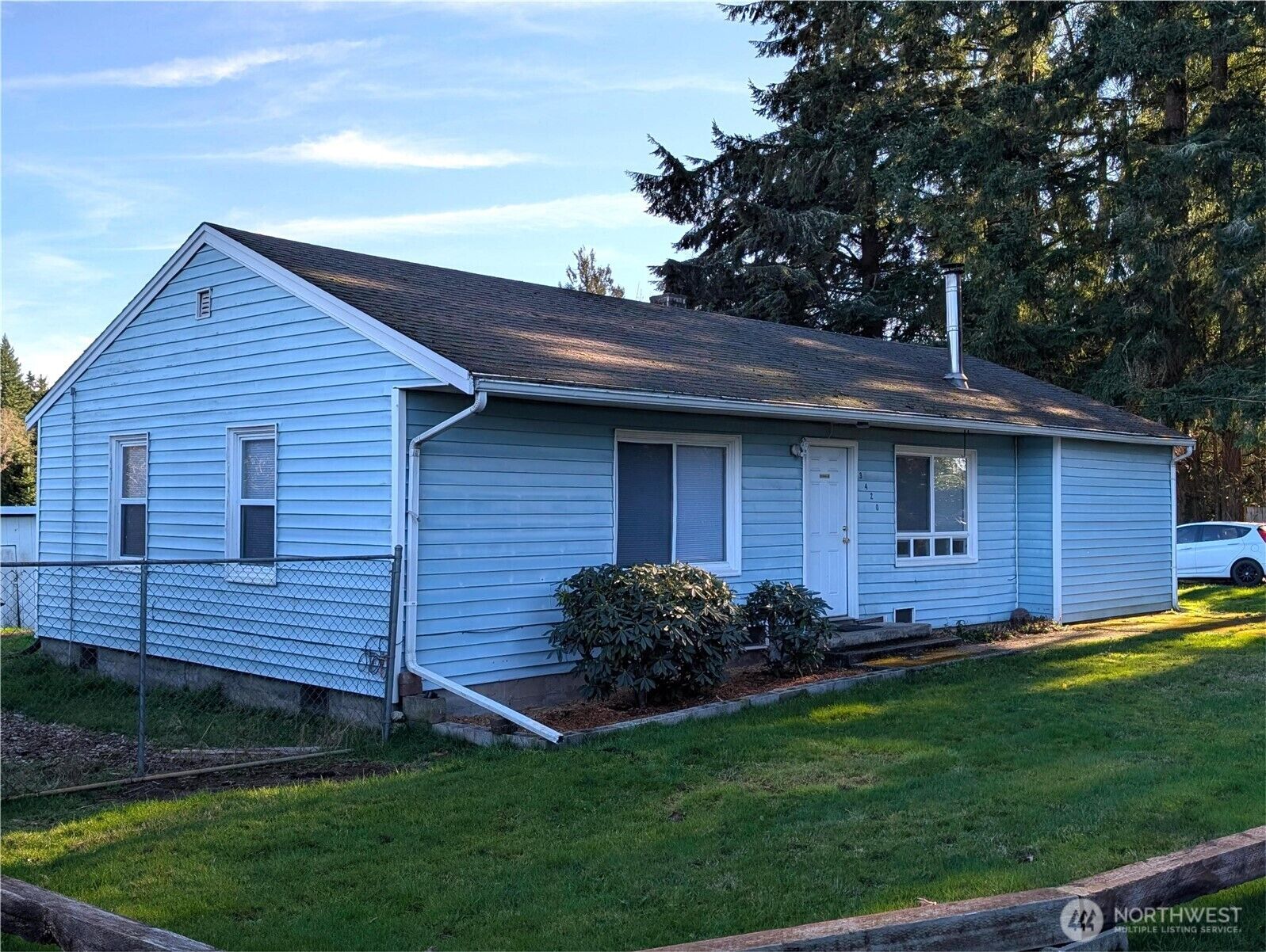Property Photo:  3420  26th Avenue NE  WA 98506 