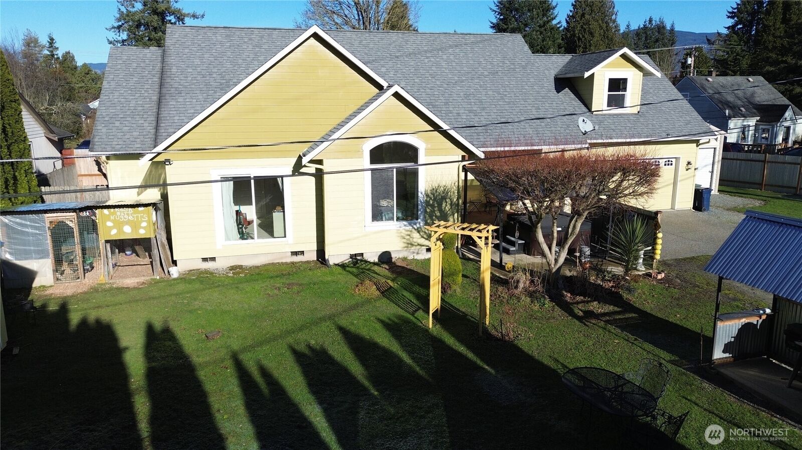 Property Photo: 1110 Railroad Avenue WA 98284