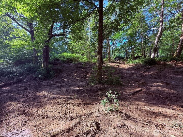 Property Photo: 75 F Beach Way WA 98206
