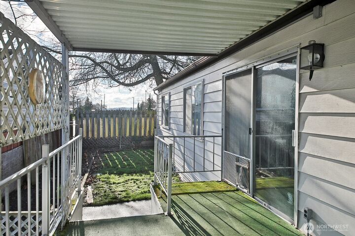 Property Photo: 225 NE Ernst Street 85 WA 98277