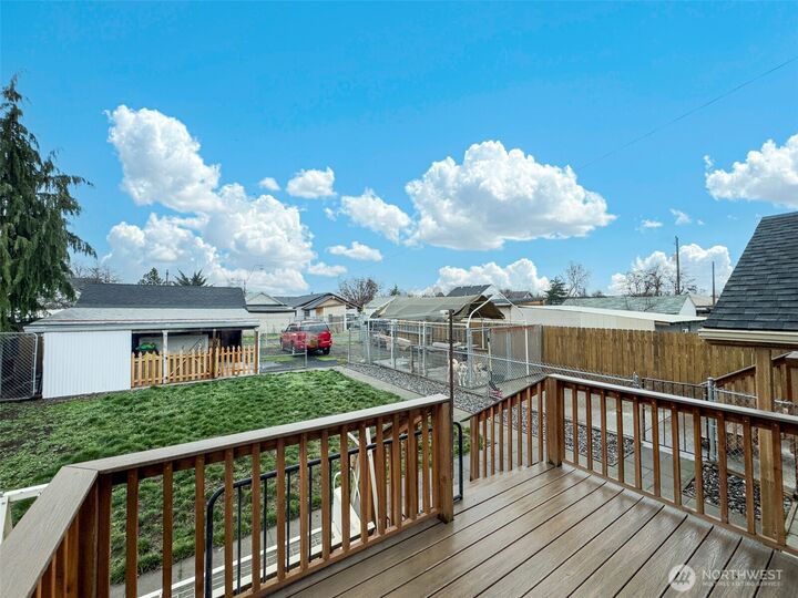 Property Photo: 1014 Chestnut Street WA 99362