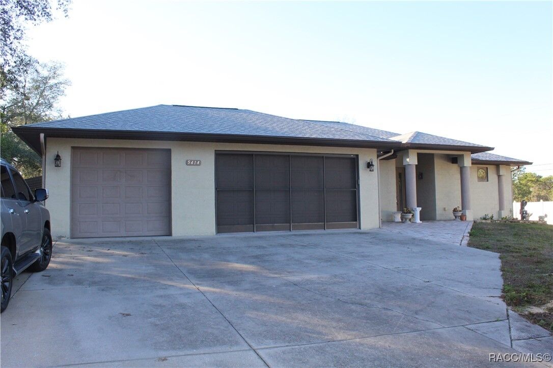 Property Photo: 5414 S Bristol Terrace FL 34452