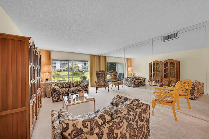 Property Photo:  3101 Portofino Point D1  FL 33066 