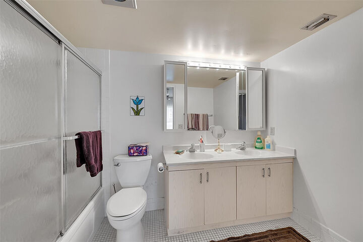 Property Photo:  3101 Portofino Point D1  FL 33066 