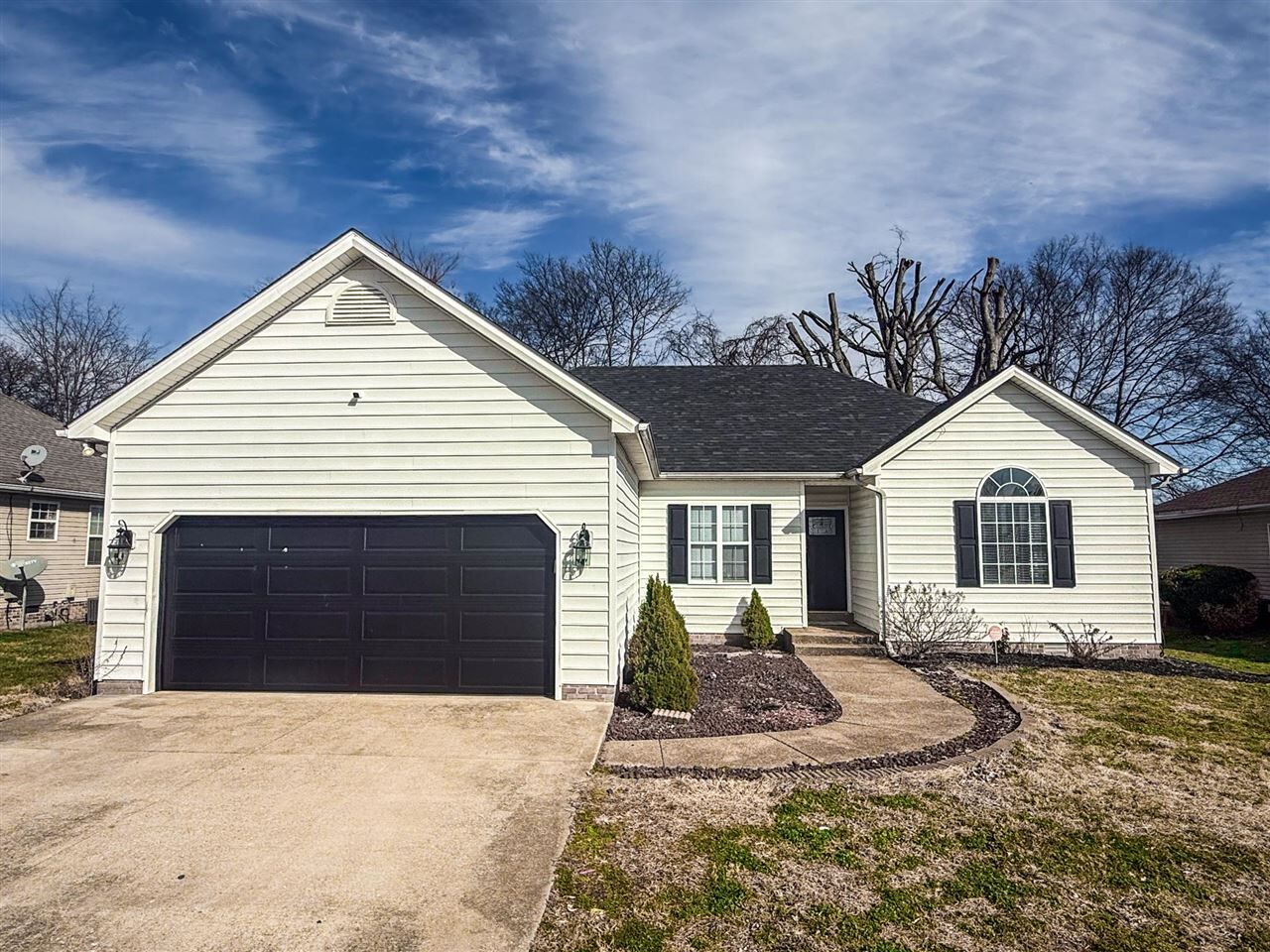 Property Photo: 1424 Trillium Lane KY 42104