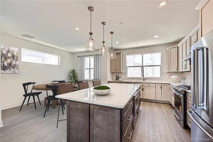 Property Photo:  10898 E Hinsdale Circle  CO 80112 