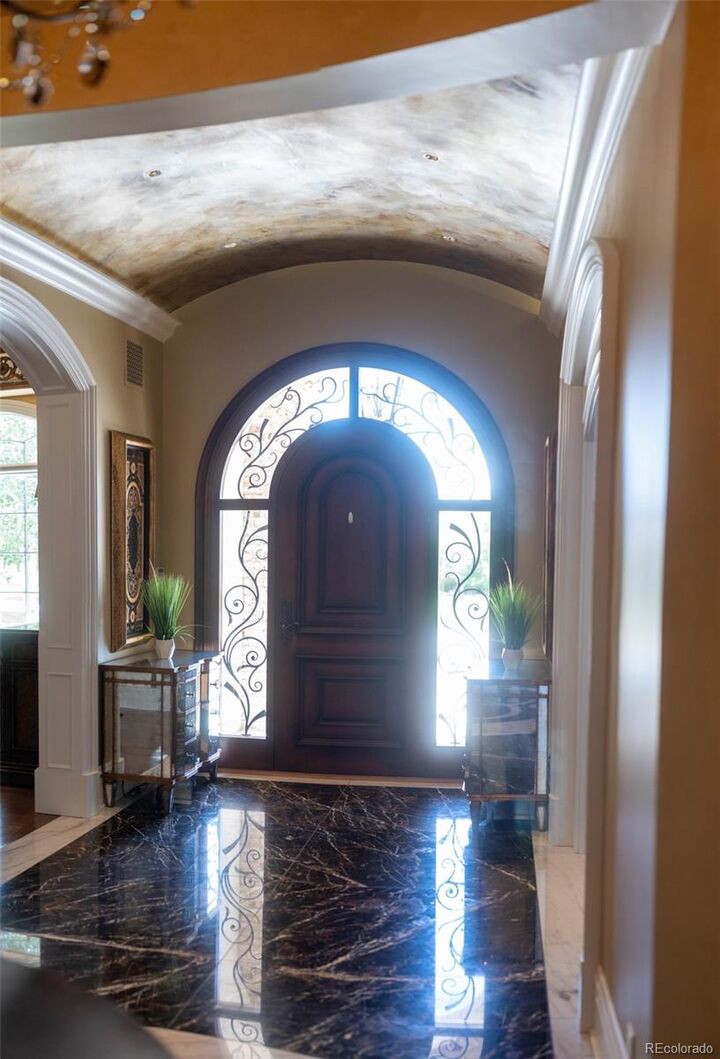 Property Photo: 1615 Augusta Place CO 81001