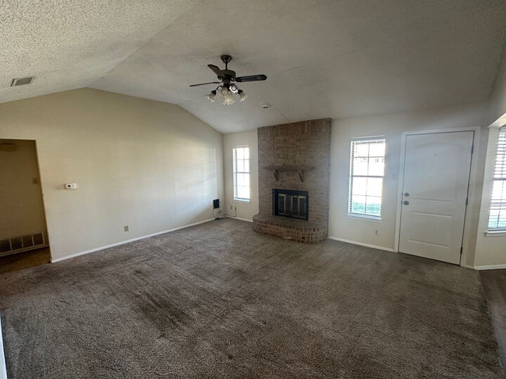 Property Photo:  1710 Parkview Drive  TX 76904 