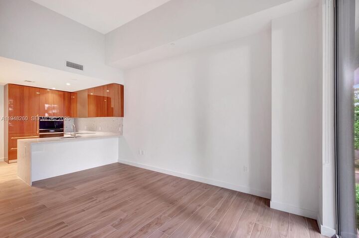 Property Photo:  2678 Tigertail Ave 204  FL 33133 