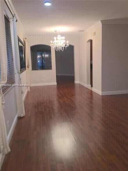 Property Photo:  644 Conservation Dr  FL 33327 