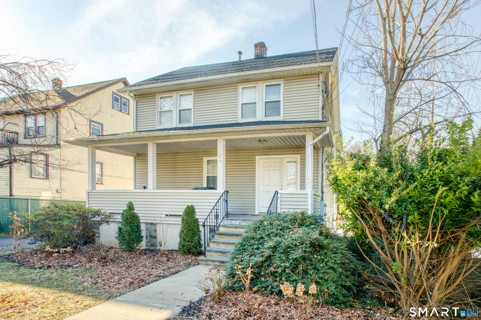 Property Photo:  24 Hollow Wood Lane 1  CT 06831 