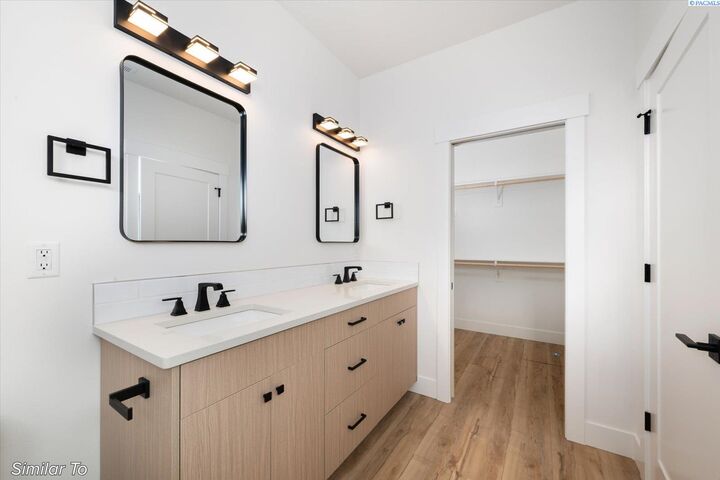 Property Photo:  1130 Fairhaven Loop 27  WA 99352 