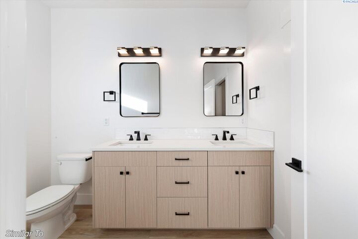 Property Photo:  1126 Fairhaven Loop 28  WA 99352 