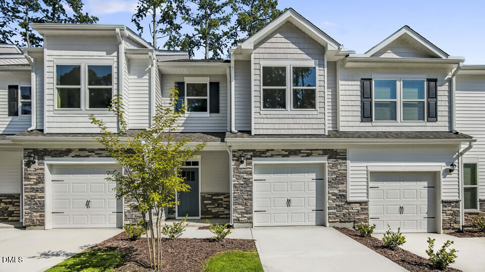 Property Photo: 7428 Bourbon Briar Drive NC 27604