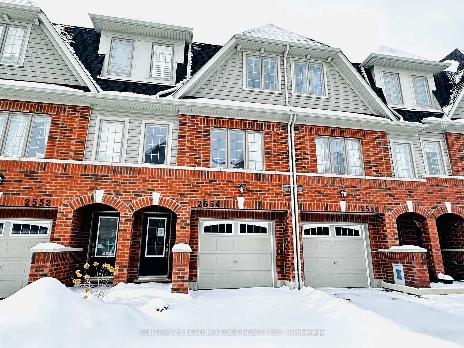 Photo de la propriété: 2554 Barbarolli Path 112 ON L1L 0P9