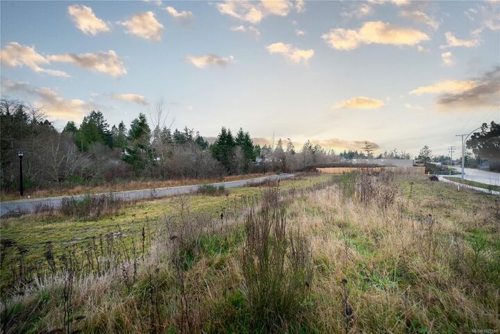 855 Old Victoria Rd — photo 1