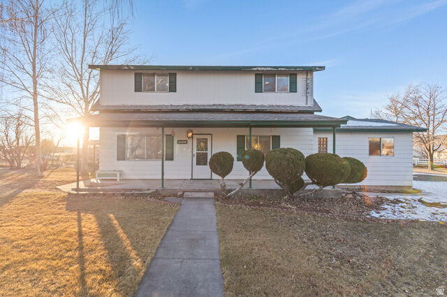 Property Photo:  199 N 300 W  UT 84754 