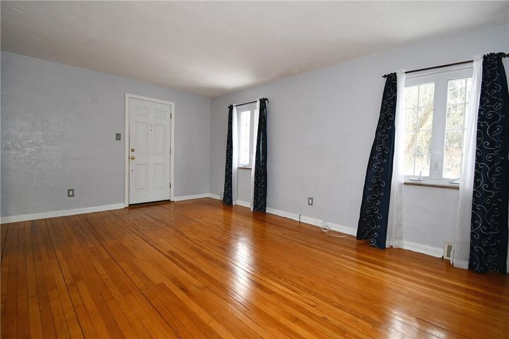 Property Photo:  905 Rockwood Ave  PA 15234 