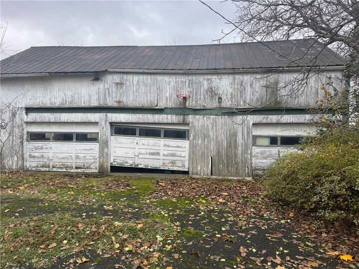 Property Photo: 8896 State Route 90 N NY 13081