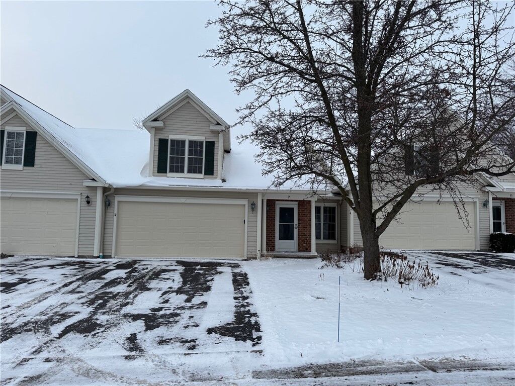 Property Photo:  7 Eagle Pine Way Road  NY 14623 