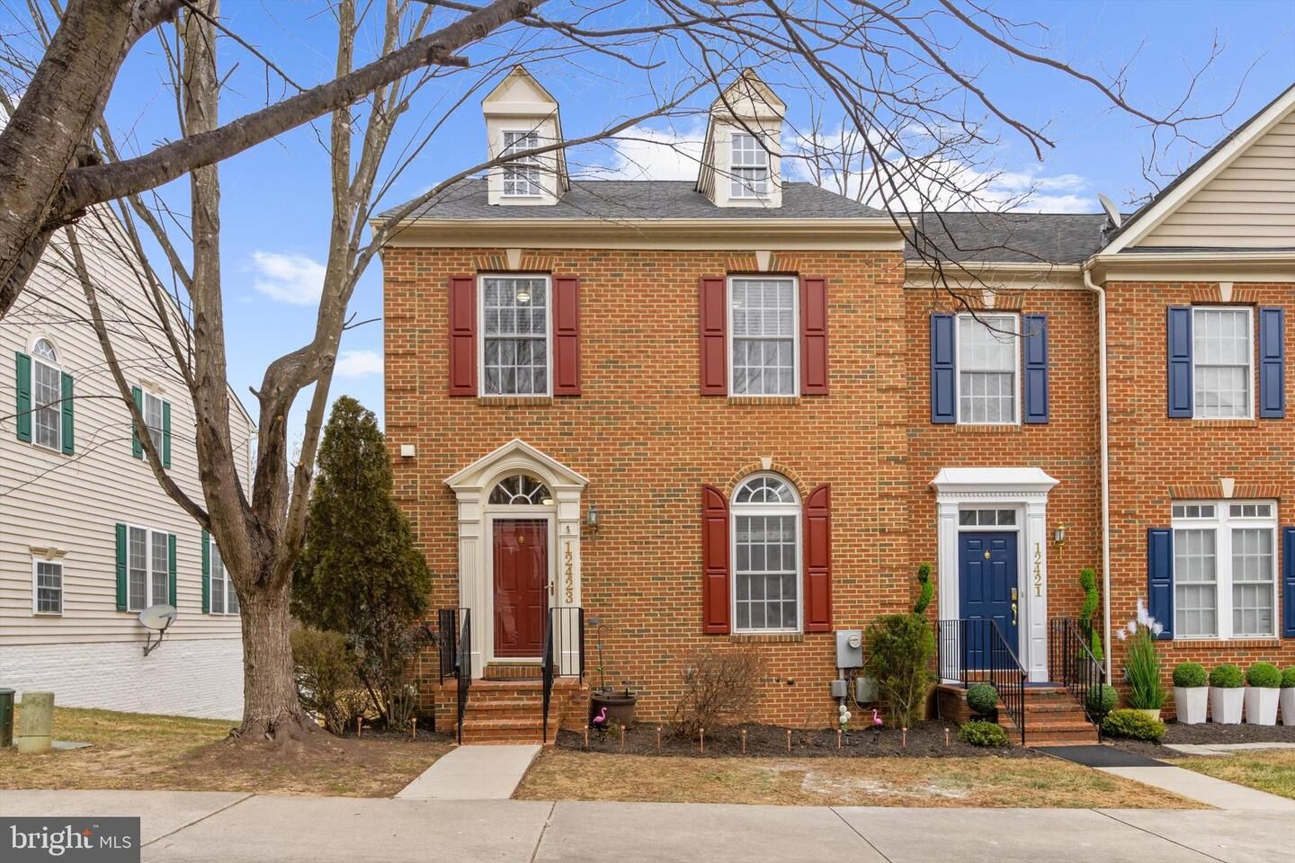 Property Photo:  12423 Falconbridge  MD 20878 