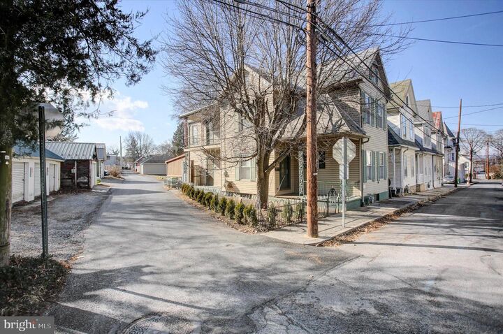 Property Photo:  140 Vine Street  PA 17201 