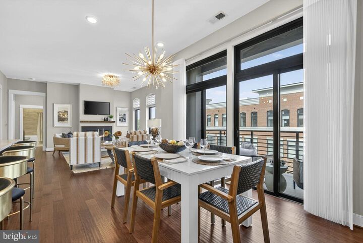 Property Photo:  3 Stationmaster Street SE 402  VA 20175 