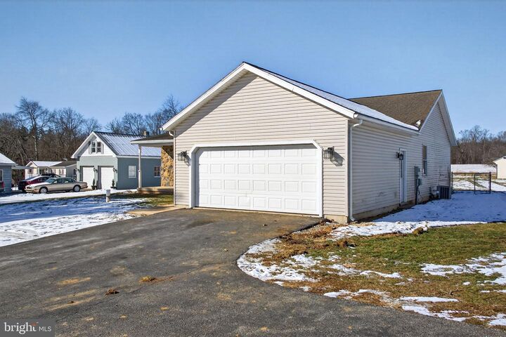 Property Photo:  735 Cragmoor Road  PA 17370 