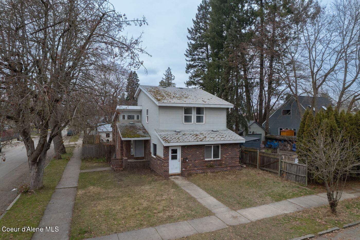 Property Photo: 1001 N 6th St ID 83814