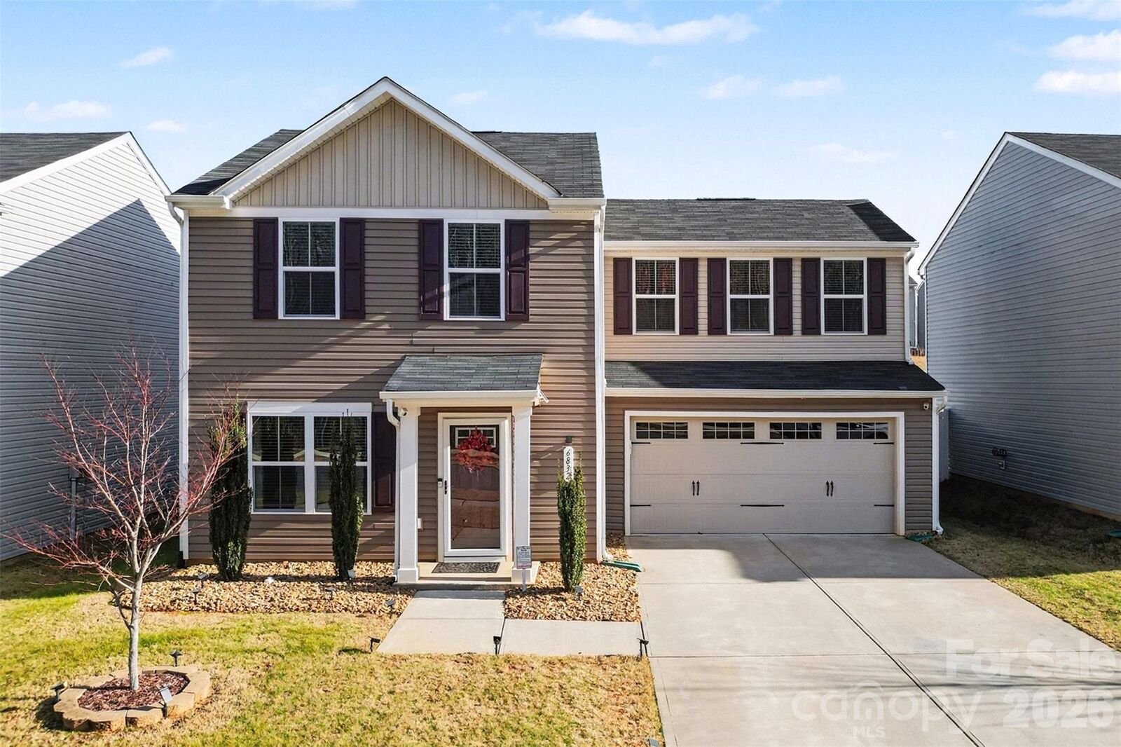 Property Photo: 6832 Ludell Lane NC 28215