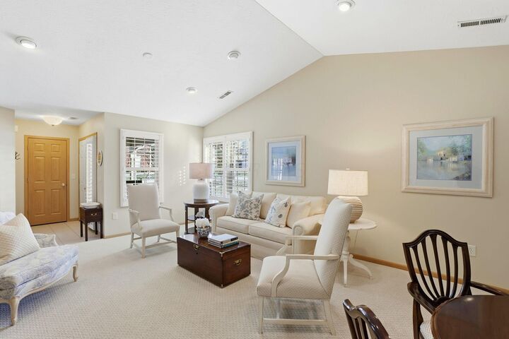 Property Photo:  622 Piney Glen Drive  OH 43230 