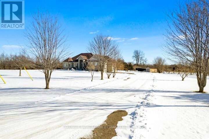 Property Photo:  556 West Point Drive  ON K7H 3C7 