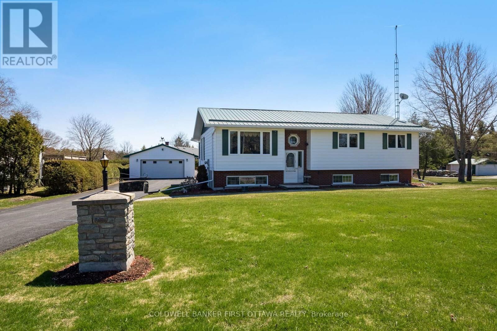 Photo de la propriété:  117 Perth Road  ON K7A 0K3 