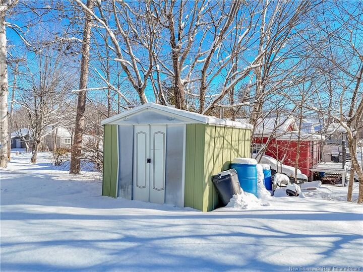 Property Photo:  63 Lake Avenue  NB E6J 1P1 