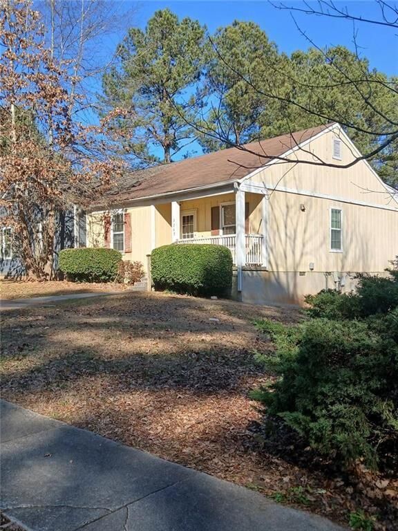 Property Photo:  1265 W Booth Road Extension  GA 30008 