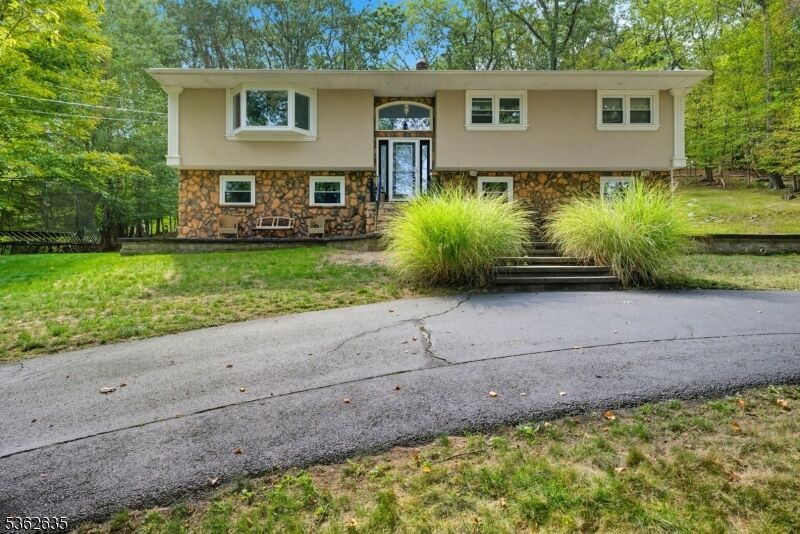 Property Photo: 11 Glenbourne Dr NJ 07005