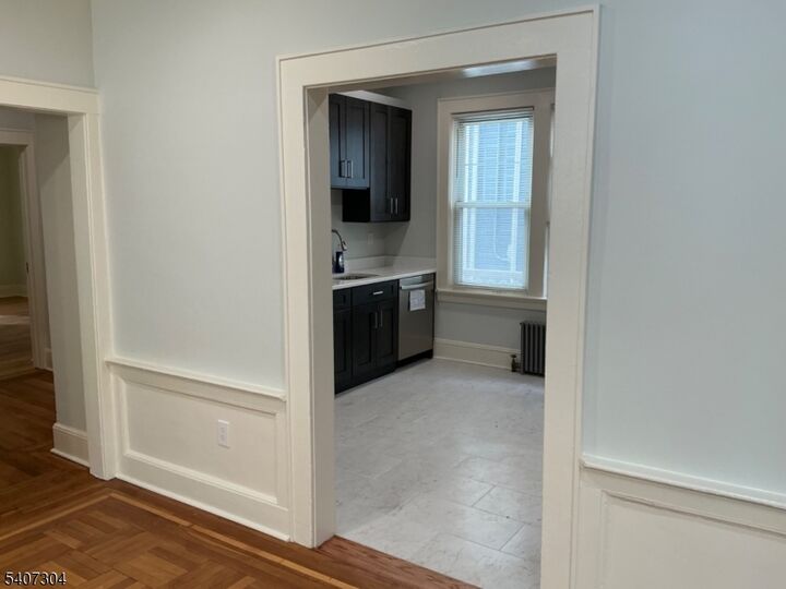 Property Photo:  176 Weequahic Ave  NJ 07112 