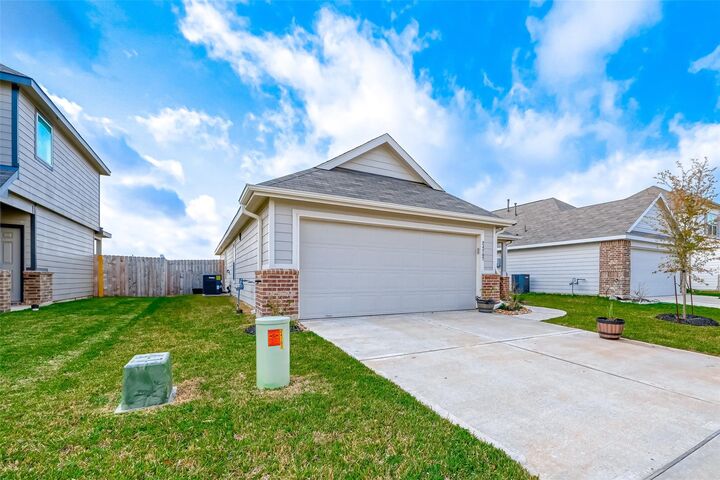 Property Photo:  24707 Bastani Canvas Court  TX 77493 