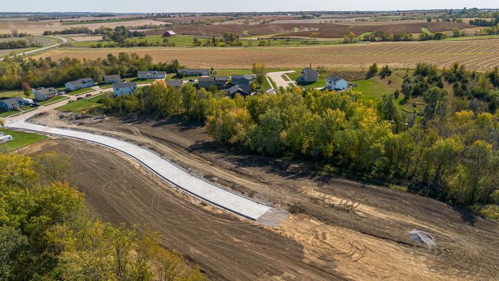 Property Photo:  201 Davenport Street  IA 50168 