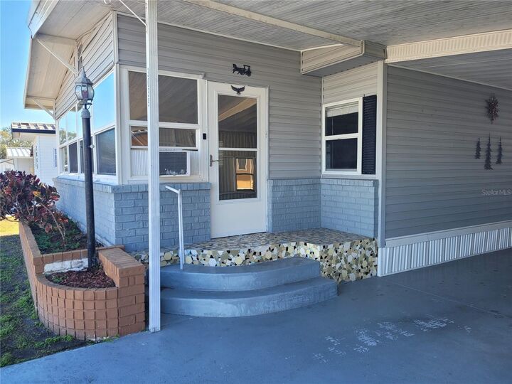 Property Photo:  3039 Sego Lane  FL 33801 