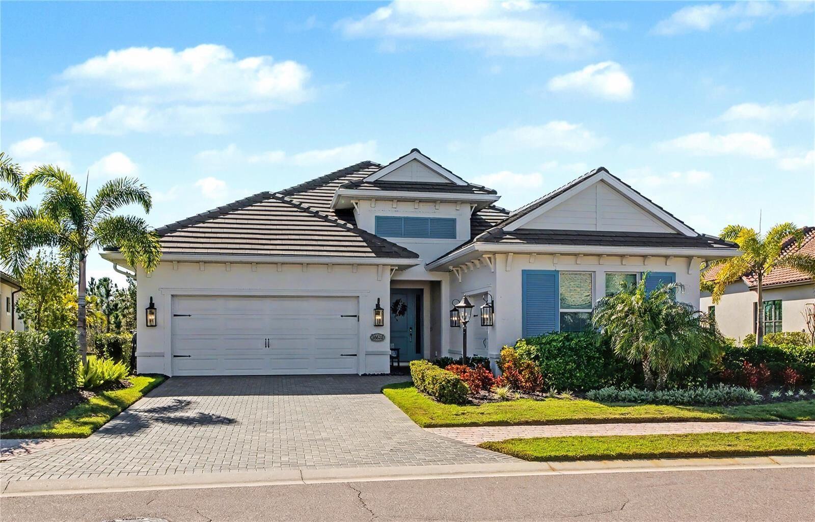 Property Photo: 16620 Collingtree Crossing FL 34202