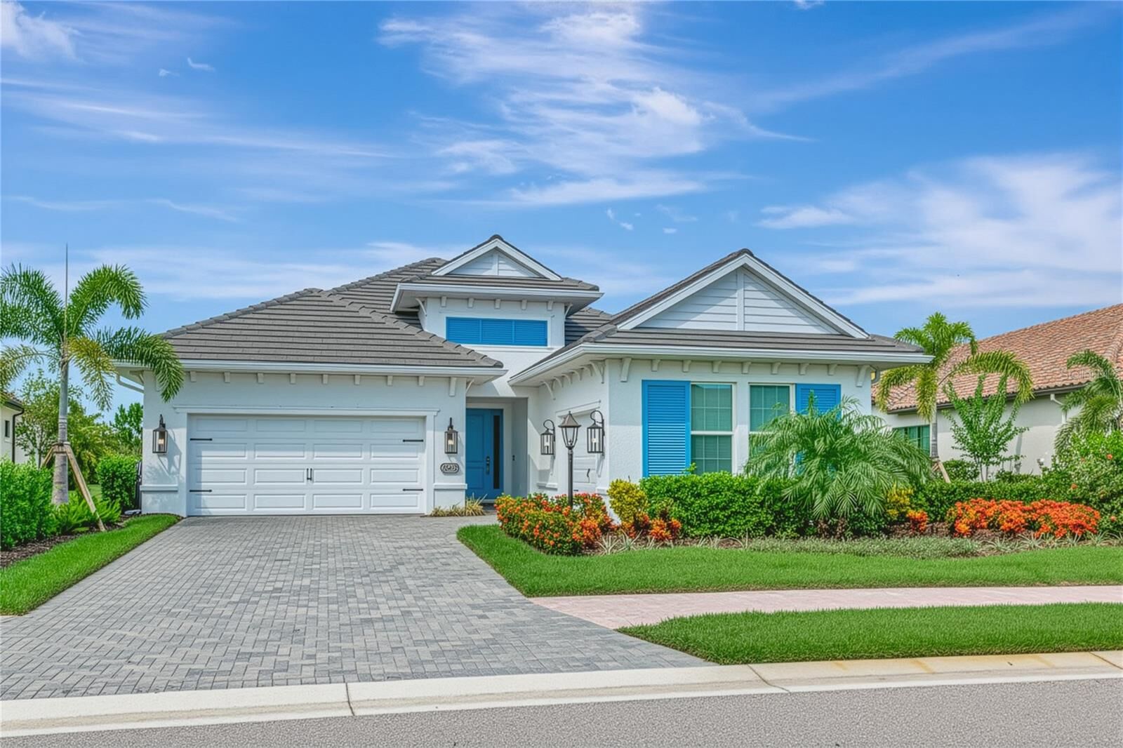 Property Photo: 16620 Collingtree Crossing FL 34202