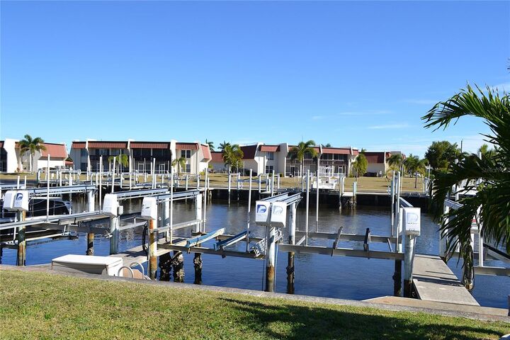 Property Photo:  220 Coldeway Drive 211  FL 33950 