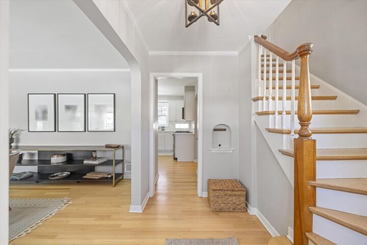 Property Photo:  310 Leitch Avenue  IL 60525 