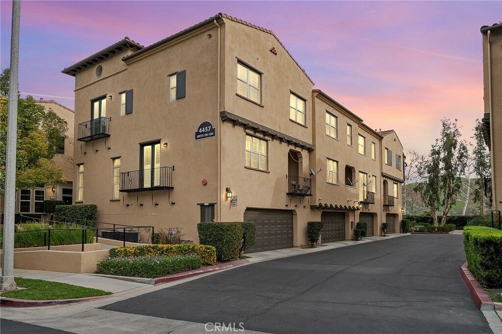 Property Photo:  4457 Owens Street 101  CA 92883 