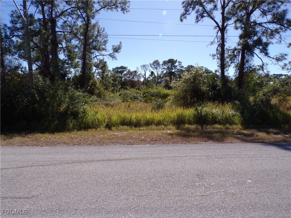Property Photo:  763 Longbow Lane  FL 33972 