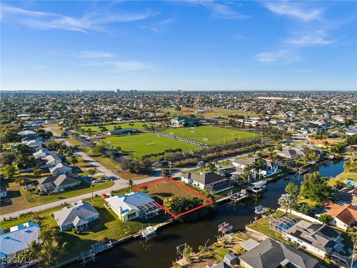 Property Photo:  241 SW 40th Street  FL 33914 