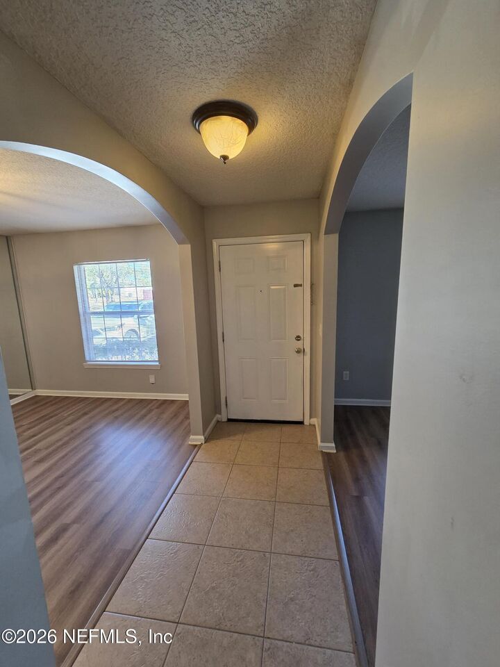 Property Photo:  1342 Lindseys Crossing Drive  FL 32218 