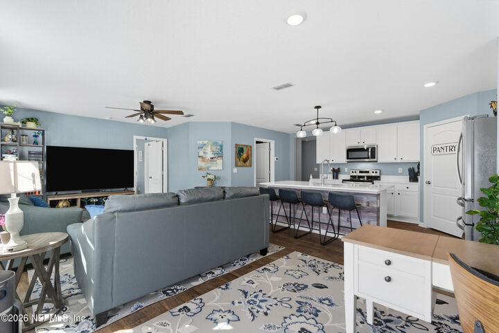 Property Photo: 12780 Cacao Tree Trail FL 32218